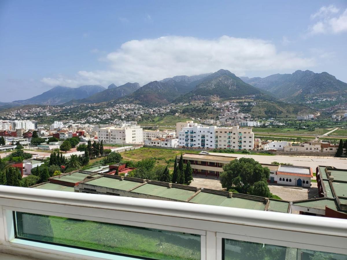 Vaste Appartement Au Centre De Tétouan Екстериор снимка