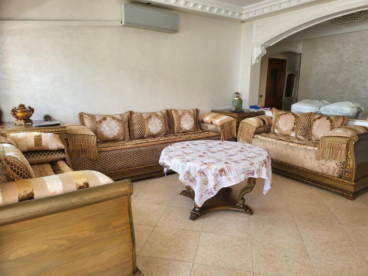 Vaste Appartement Au Centre De Tétouan Екстериор снимка