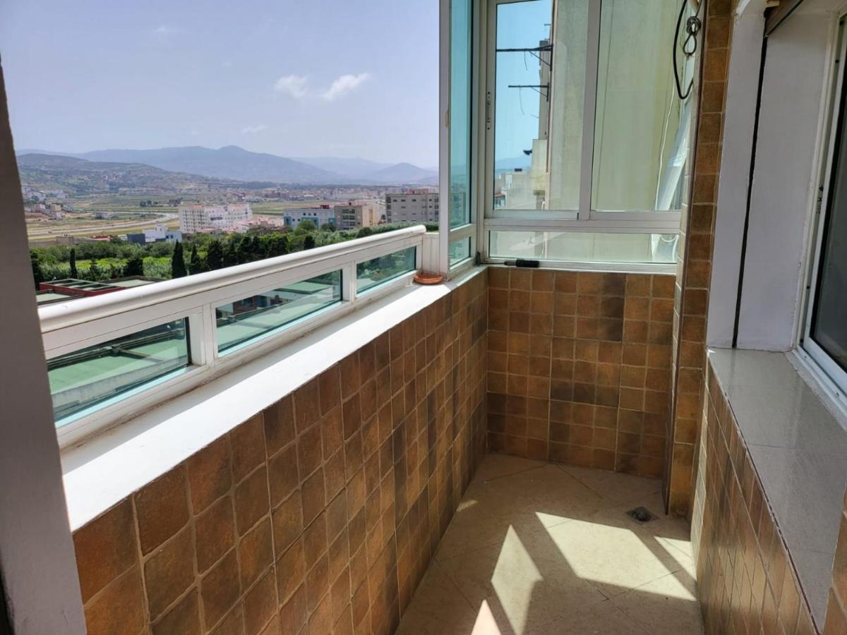 Vaste Appartement Au Centre De Tétouan Екстериор снимка