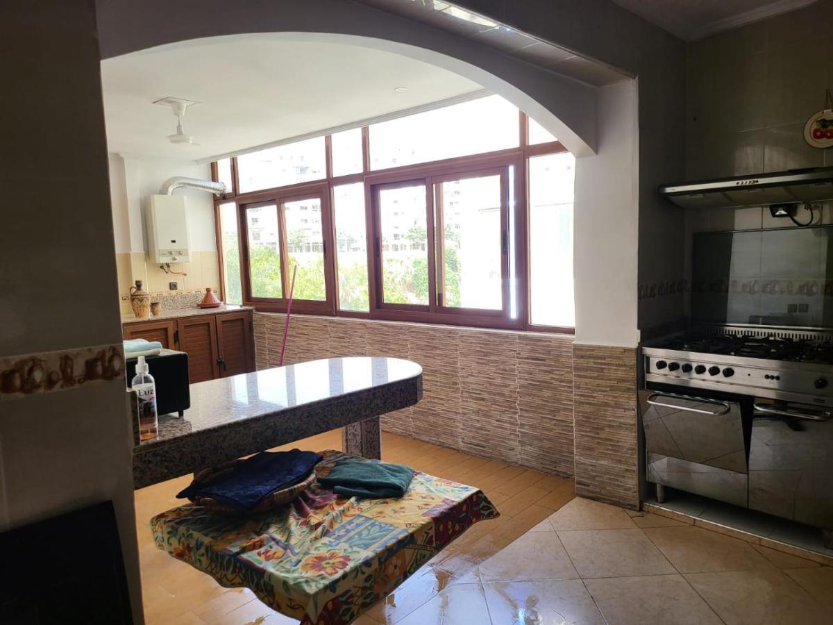 Vaste Appartement Au Centre De Tétouan Екстериор снимка