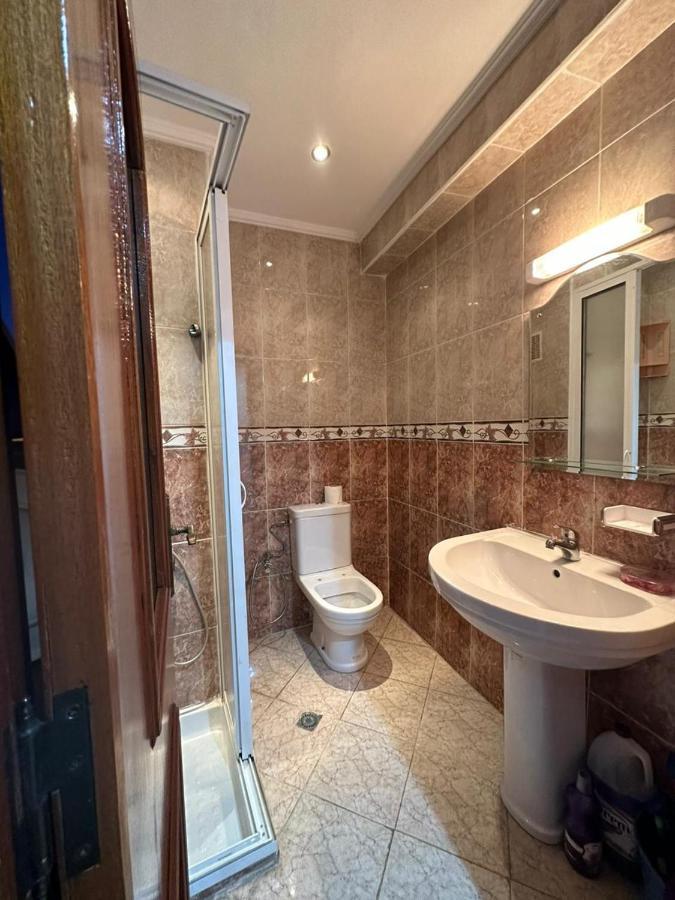 Vaste Appartement Au Centre De Tétouan Екстериор снимка